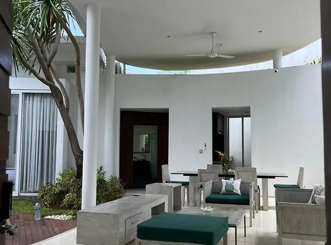 Villa Sari